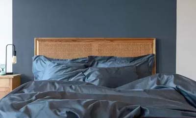 Free Linen Bay Bedding Set